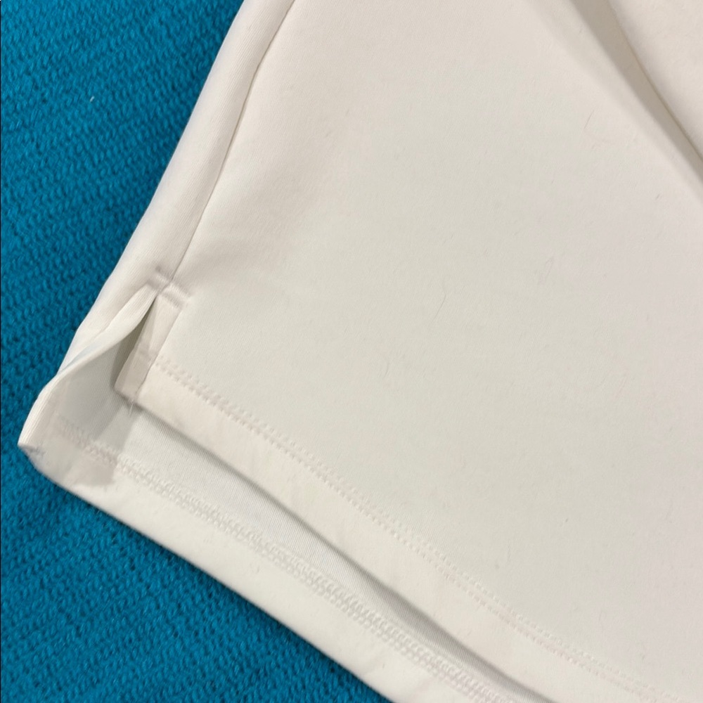 Nike Ivory/White Therma-Fit Quarter-Zip Top - Picture 2 of 6